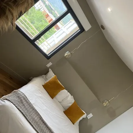 De Standing - Panate Apartment *