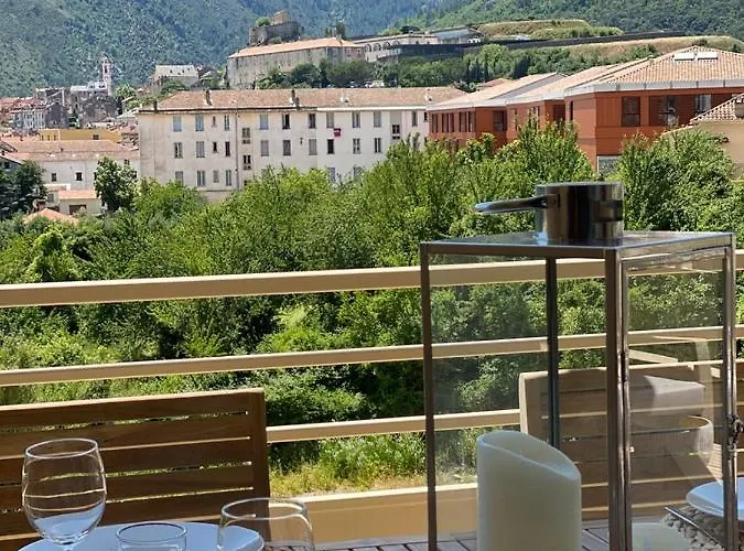 De Standing - Panate Apartmán
